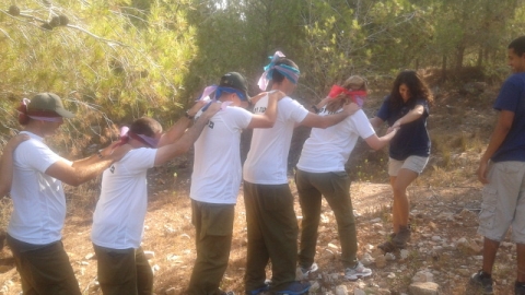 nlc soldiers1 low ropes walk2.jpg